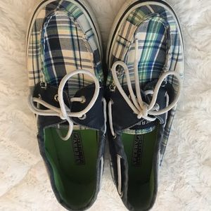 Sperry shoe